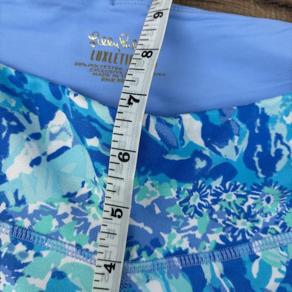 Lilly Pulitzer UPF 50+ Weekender Crop Leggings Blue Haven Soleil - Picture 7 of 8